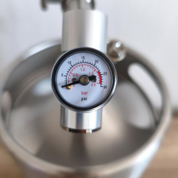 Nitro Cold Brew 5L minifat i rostfritt stål 4Barista