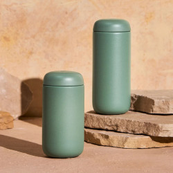 Fellow Carter Move termosflaskan | 473 ml Smoke green