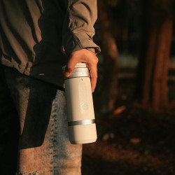 Outin Fino - elektrisk kaffekvarn (Sandstone white)