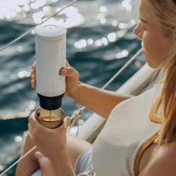 OutIn Nano 2 (Pearl white) - resebryggare för kaffe