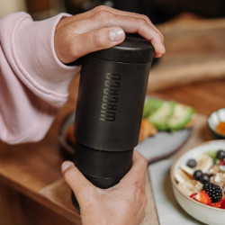 Wacaco Prestina (coal black) – en bärbar kaffebryggare