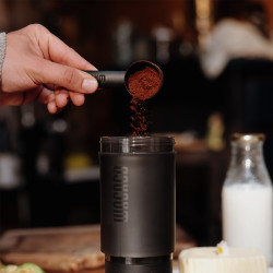 Wacaco Prestina (coal black) – en bärbar kaffebryggare