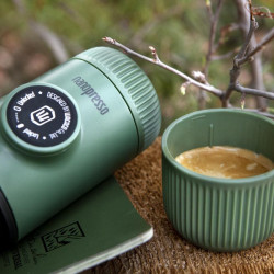 Wacaco NanoPresso (mossgrönt) + hårt skal - Begagnad
